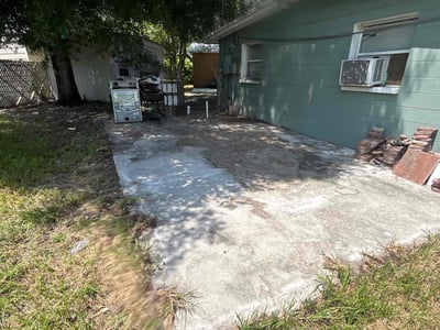 Leaf Removal service in Tampa, 33602