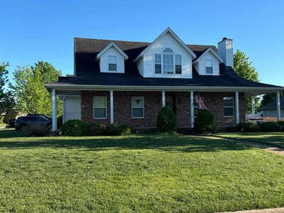 Lawn Care service in Marshfield, 65706