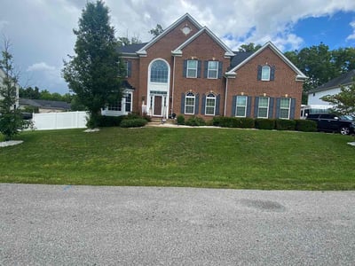 Lawn Care service in Clinton, 20735