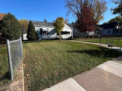 Leaf Removal service in Golden Valley, 55422
