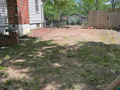 Leaf Removal service in Kansas City, 66101