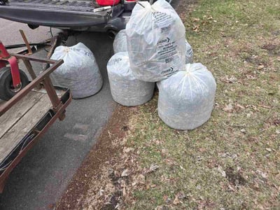 Leaf Removal service in Roseville, 55113