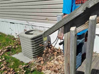 Lawn Care service in Marion, 52302