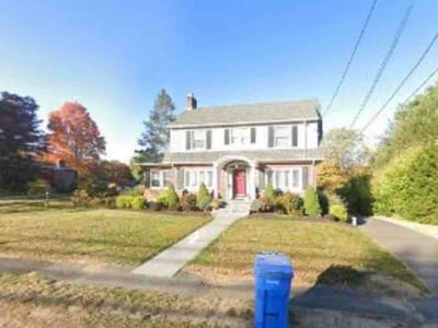 Lawn Care service in Deep River, 06417