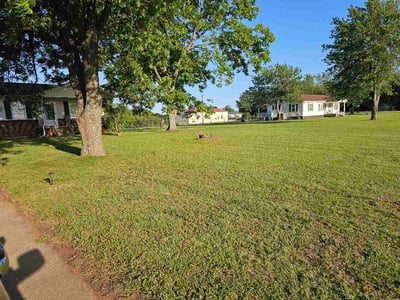Lawn Care service in Anderson, 29624