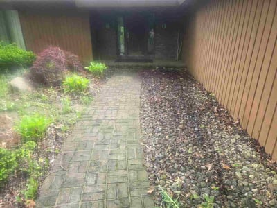 Lawn Care service in Cherry Hill, 16401
