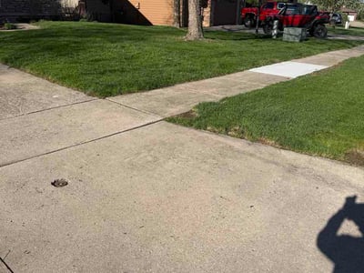 Lawn Care service in Clive, 50325