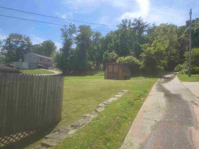 Lawn Care service in Saint Albans, 25177