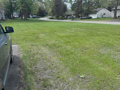 Lawn Care service in Waterford, 48329