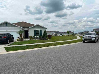 Lawn Care service in Saint Albans, 11412