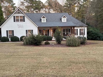 Lawn Care service in Saint Albans, 11412