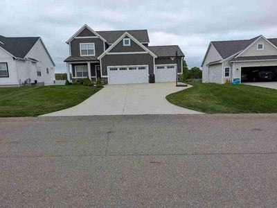 Lawn Care service in Holland, 49423