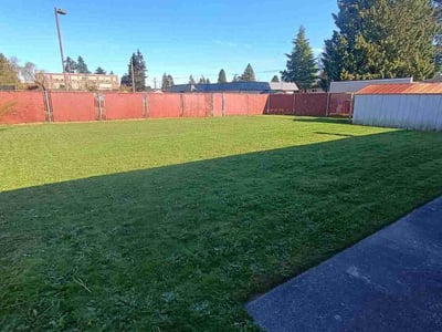 Lawn Care service in Tacoma, 98405