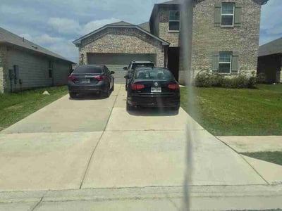 Lawn Care service in Elgin, 78621