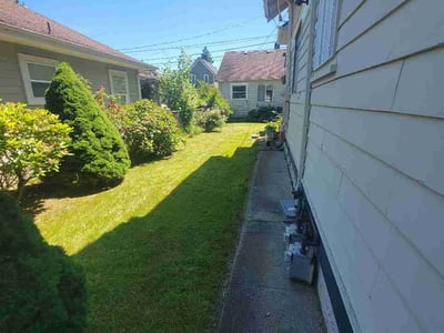 Lawn Care service in Tacoma, 98405