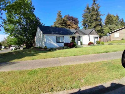 Lawn Care service in Tacoma, 98405
