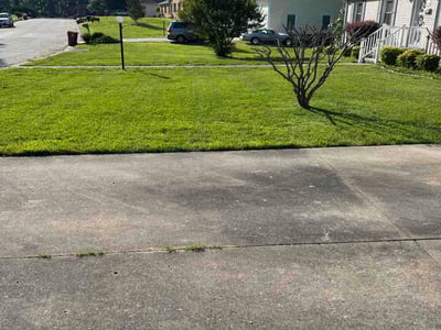 Lawn Care service in Petersburg, 23803