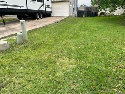 Lawn Care service in Marysville, 95901
