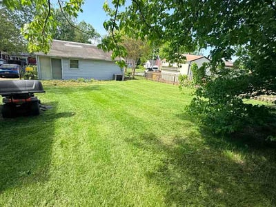 Lawn Care service in Glen Burnie, 21061