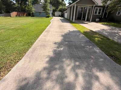 Lawn Care service in Walker, 70785
