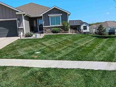 Lawn Care service in Topeka, 66612