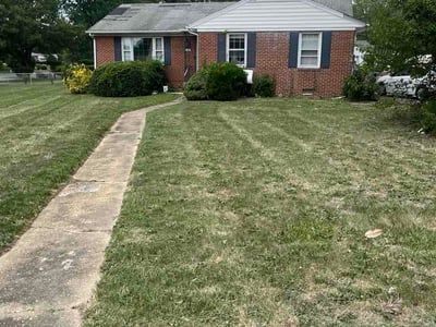 Lawn Care service in Chesterfield, 23832