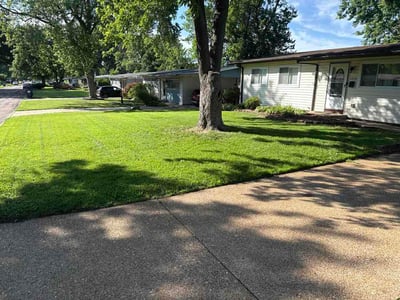 Lawn Care service in Eureka, 63025