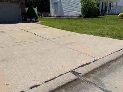 Lawn Care service in Ozark, 65721