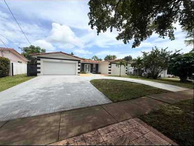 Lawn Care service in Miami Gardens, 33056