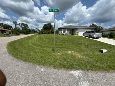 Lawn Care service in Port Charlotte, 33952
