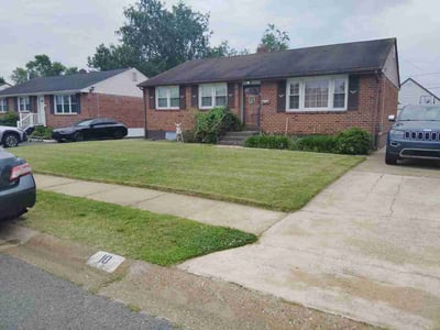 Lawn Care service in New Castle, 19720