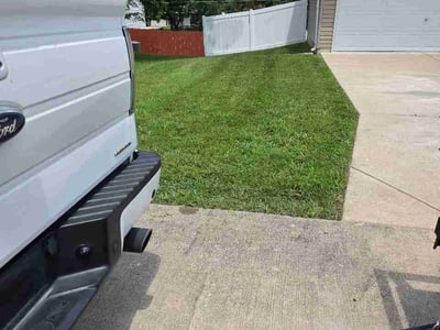 Lawn Care service in Troy, 63379