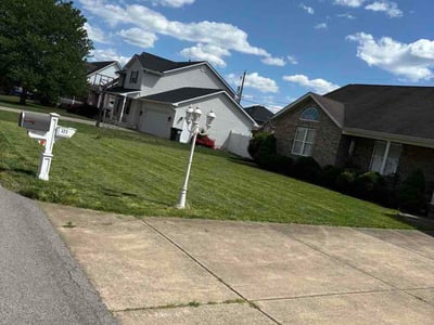 Lawn Care service in Ashland, 41101