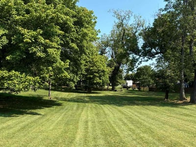 Lawn Care service in Roanoke, 24018
