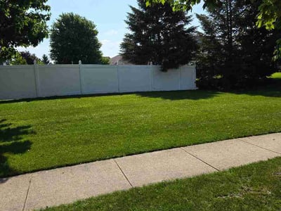 Lawn Care service in Wilmette, 60091