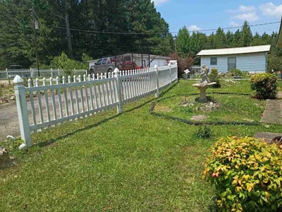 Lawn Care service in Anniston, 36201