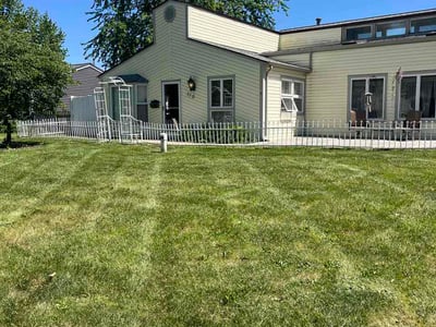 Lawn Care service in Montgomery, 60538