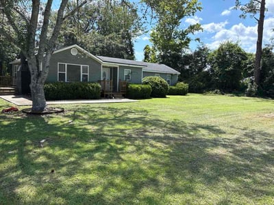 Lawn Care service in Brunswick, 31520