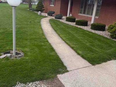 Lawn Care service in Elkhart, 46516
