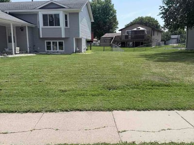 Lawn Care service in Savage, 55378