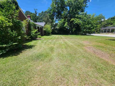 Lawn Care service in Calabash, 28467