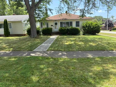 Lawn Care service in Parma Heights, 44130