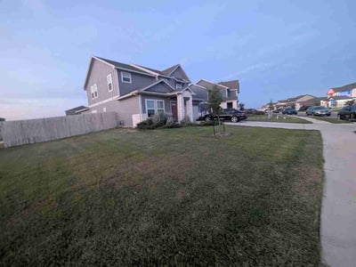 Lawn Care service in Cedar Creek, 78612
