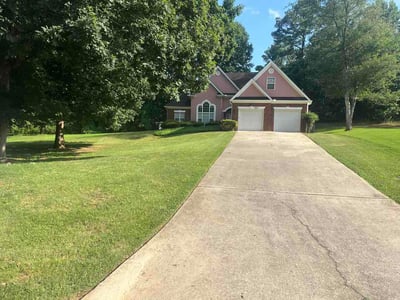 Lawn Care service in Temple, 30179
