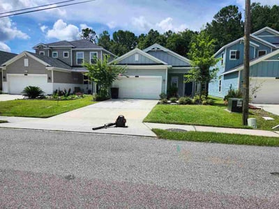 Lawn Care service in Lakeside, 32065