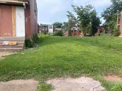 Lawn Care service in Jennings, 63136