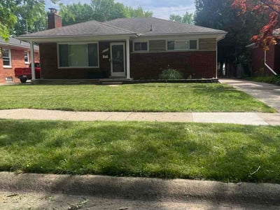 Lawn Care service in Lapeer, 48446