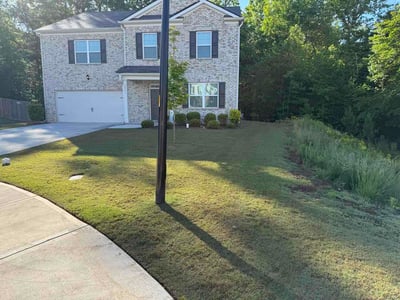 Lawn Care service in Coventry, 06238