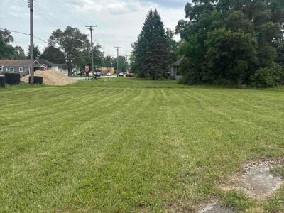 Lawn Care service in Benton Harbor, 49022