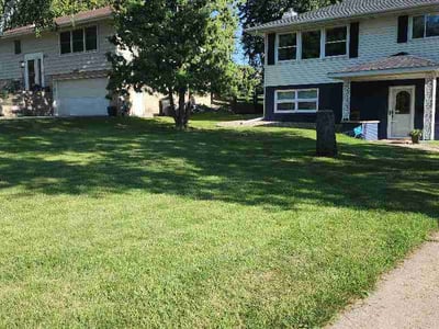 Lawn Care service in Rochester, 55902
